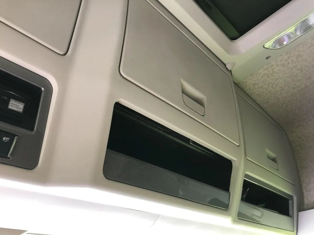 百公里油耗32L ！550马力解放J7牵引车为何如此省油？