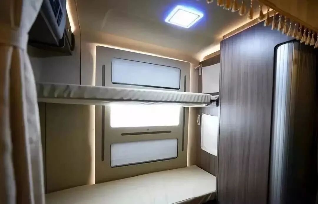 广西热销4000辆，解放JH6⁺生活舱到底有何过人之处？