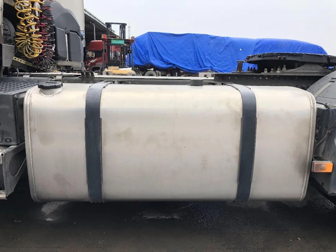 每月行驶2.7万公里 百公里油耗仅26L！这款重卡牵引车的实力不同凡响