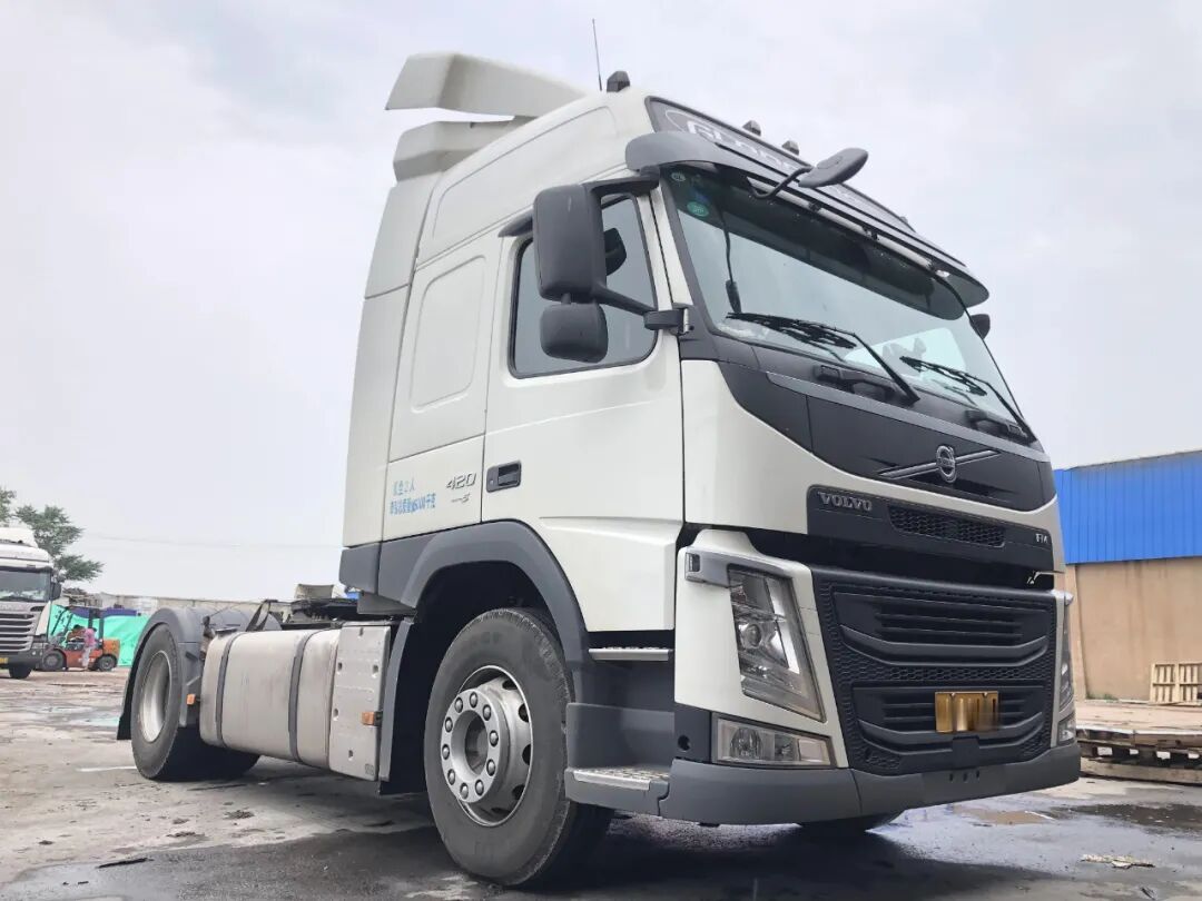 每月行驶2.7万公里 百公里油耗仅26L！这款重卡牵引车的实力不同凡响