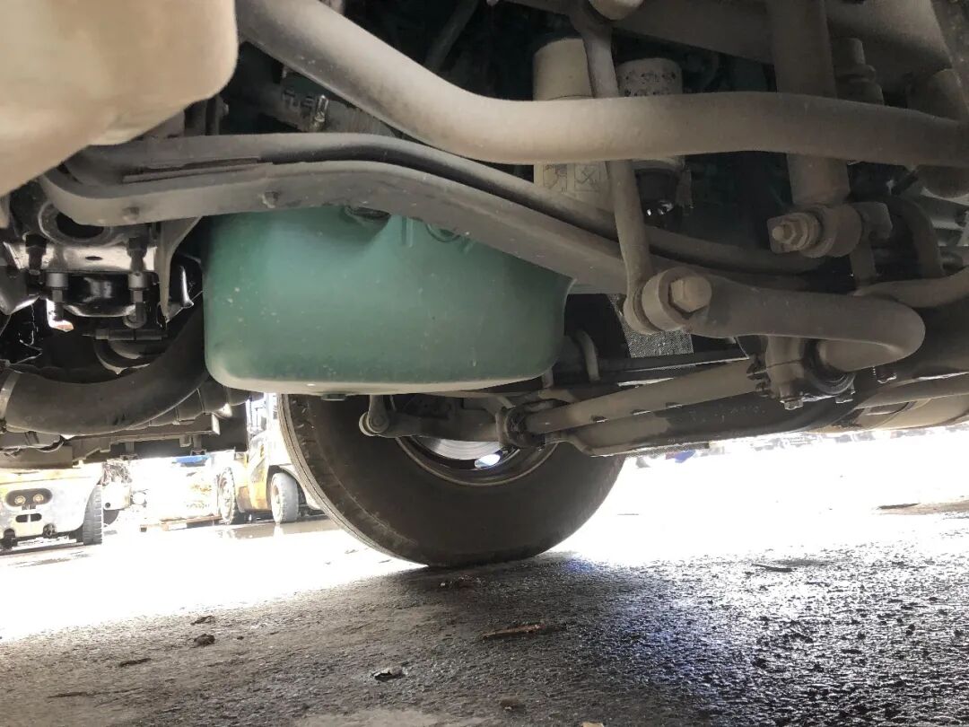 每月行驶2.7万公里 百公里油耗仅26L！这款重卡牵引车的实力不同凡响