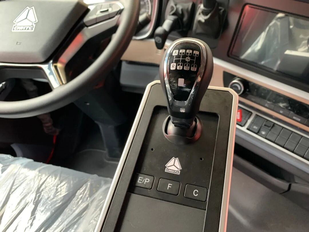 4.68万的自动挡重卡来了！中国重汽豪沃TH7上市