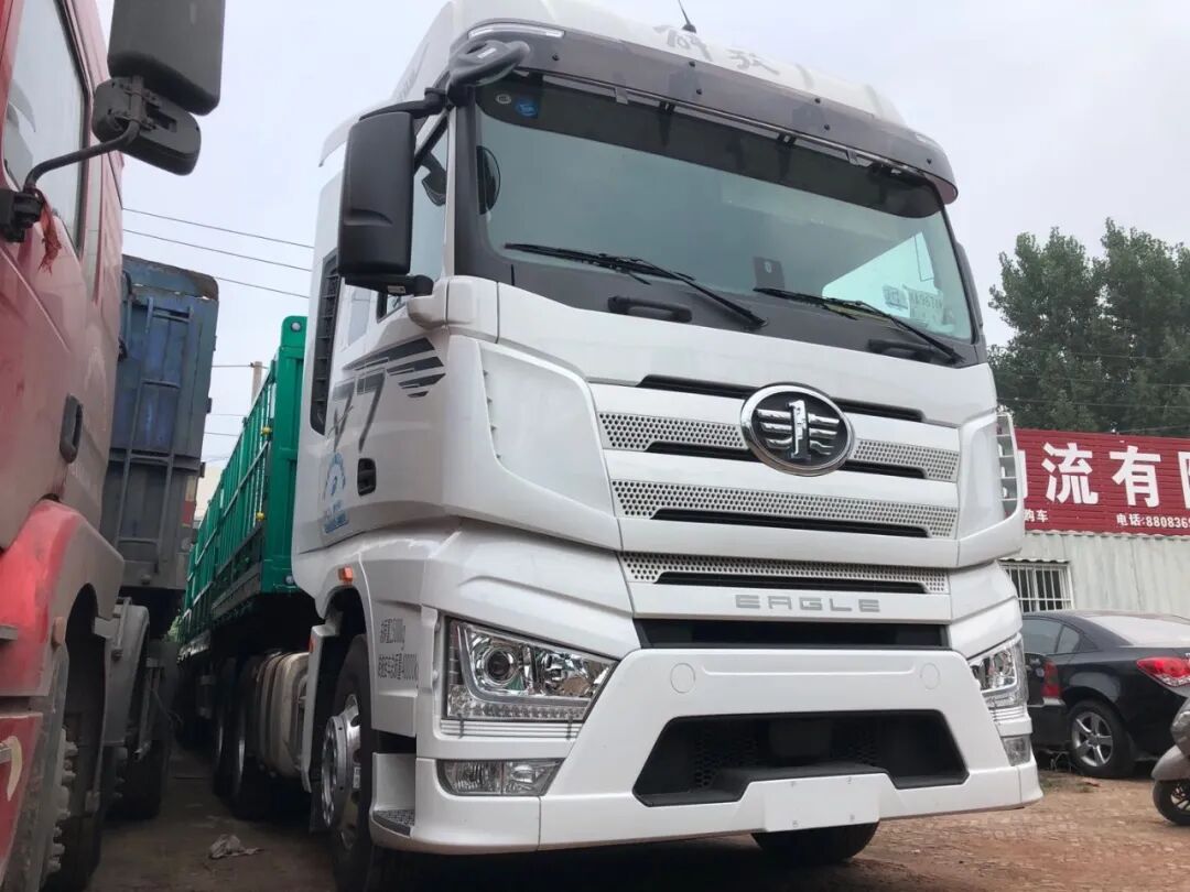 5万就能买的500马力以上牵引车！解放J7|东风KX|汕德卡C7H|陕汽X5000|欧曼EST