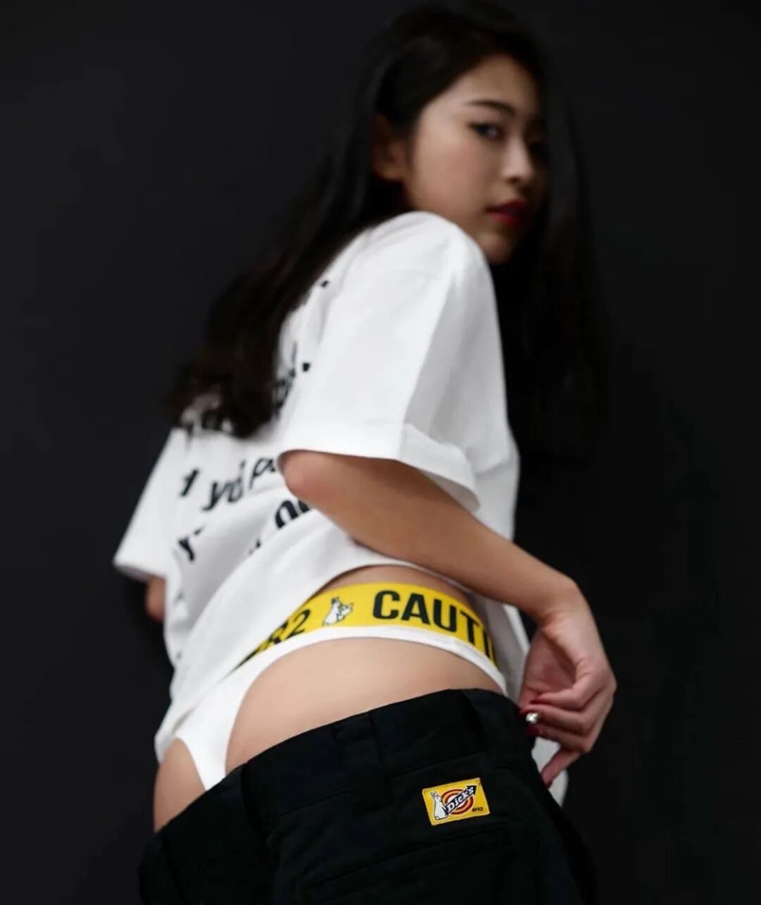 【美女】大尺度玩潮流不输明日花，历代FR2御用兔女郎性感大揭秘！（组图） - 35