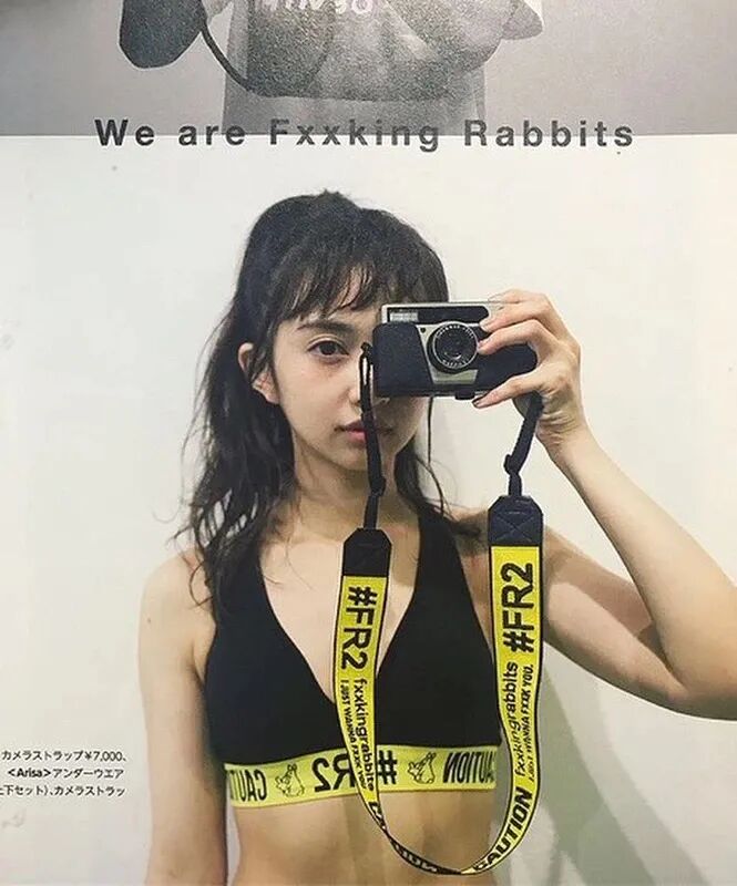 【美女】大尺度玩潮流不输明日花，历代FR2御用兔女郎性感大揭秘！（组图） - 21