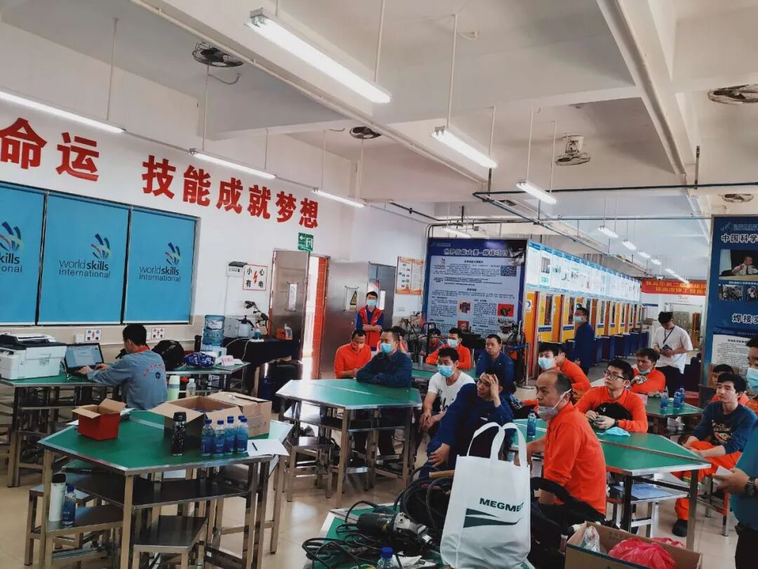 珠海市第二届职业技能大赛焊工、数控车工、数控铣工、特种机车行业叉车技能竞赛 - 选手培训