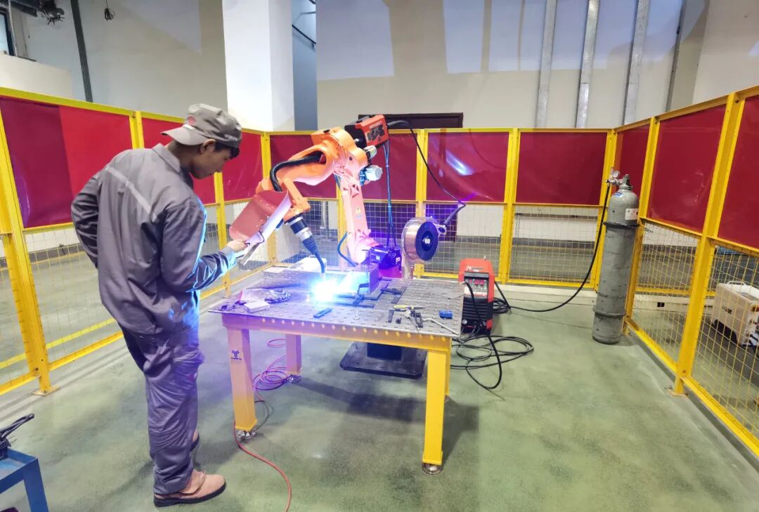 中车长江集团第二届员工职业技能竞赛暨第二届青年职业技能竞赛比赛现场 - 麦格米特焊机