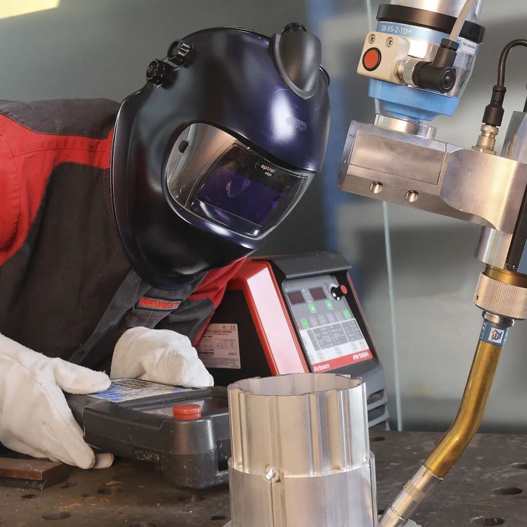 麦格米特焊机工作者