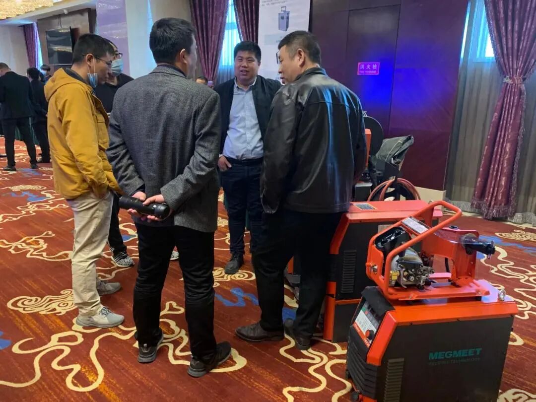 现场了解麦格米特智能焊机