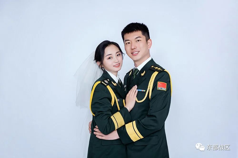 甜炸了 男中尉娶了女中士 天府龙泉驿