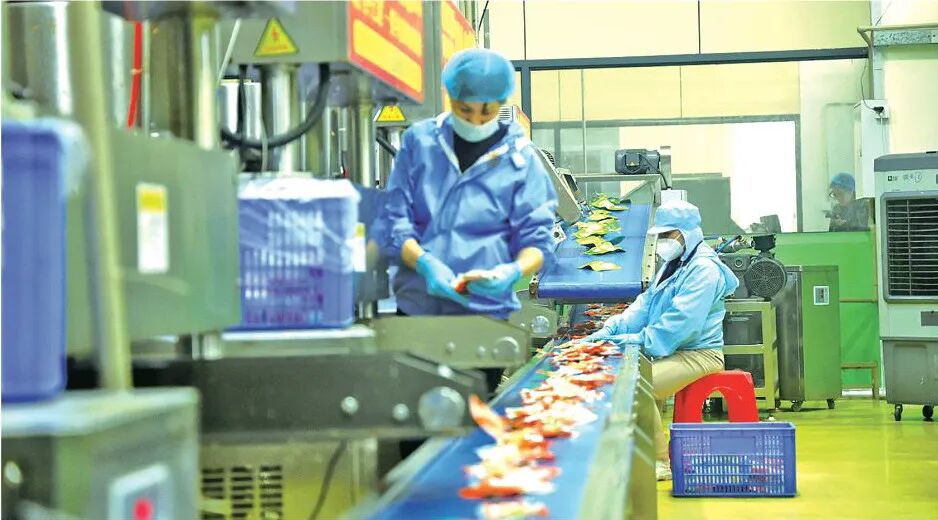 巨元孖宝麻竹笋有限公司生产车间。