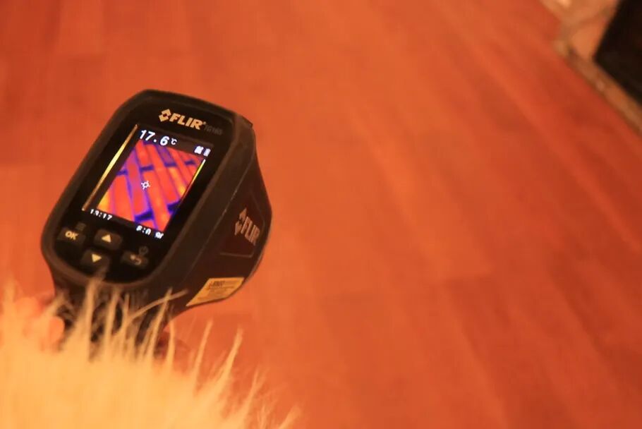 地板保養(yǎng)翻新_木之寶地板保養(yǎng)真專家_木地板用什么保養(yǎng)