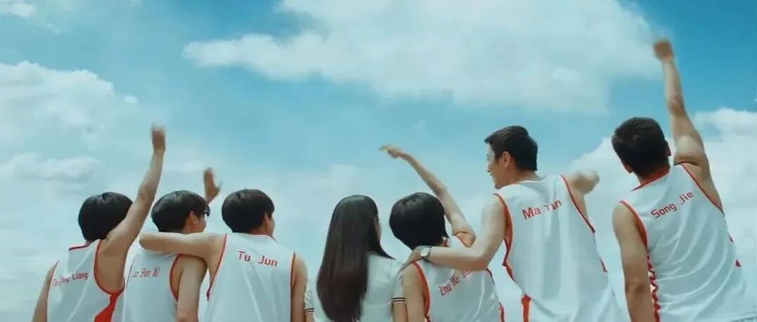 多年以后才知道原来我也曾是别人眼里的偶像剧主角