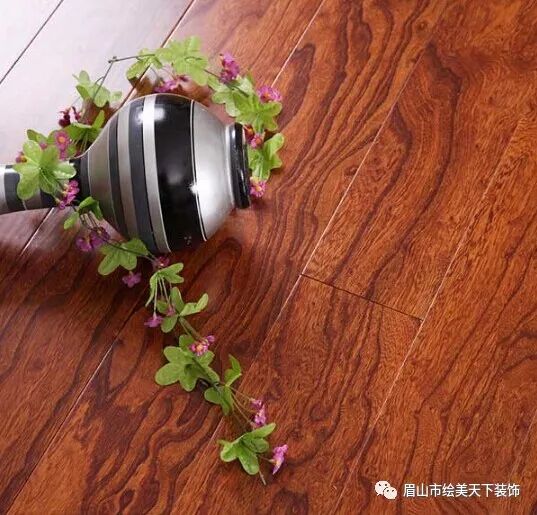 装修房子到底是用实木地板、复合实木地板还是强化地板好?