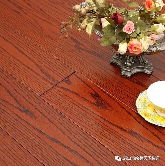 装修房子到底是用实木地板、复合实木地板还是强化地板好?