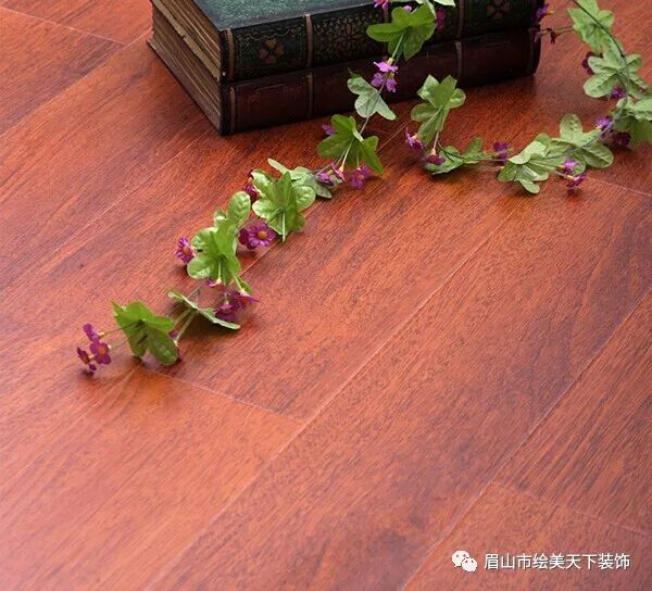 装修房子到底是用实木地板、复合实木地板还是强化地板好?