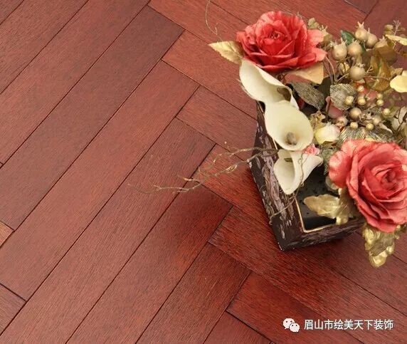 装修房子到底是用实木地板、复合实木地板还是强化地板好?