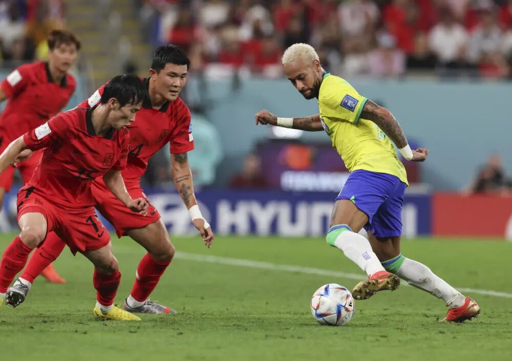 把勝利獻給貝利！巴西隊半場終結懸念，4比1淘汰韓國隊晉級八強（巴西與韓國）