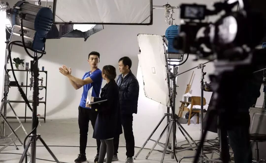 视频软件做视频_视频能软件做背景图吗_什么软件能做视频