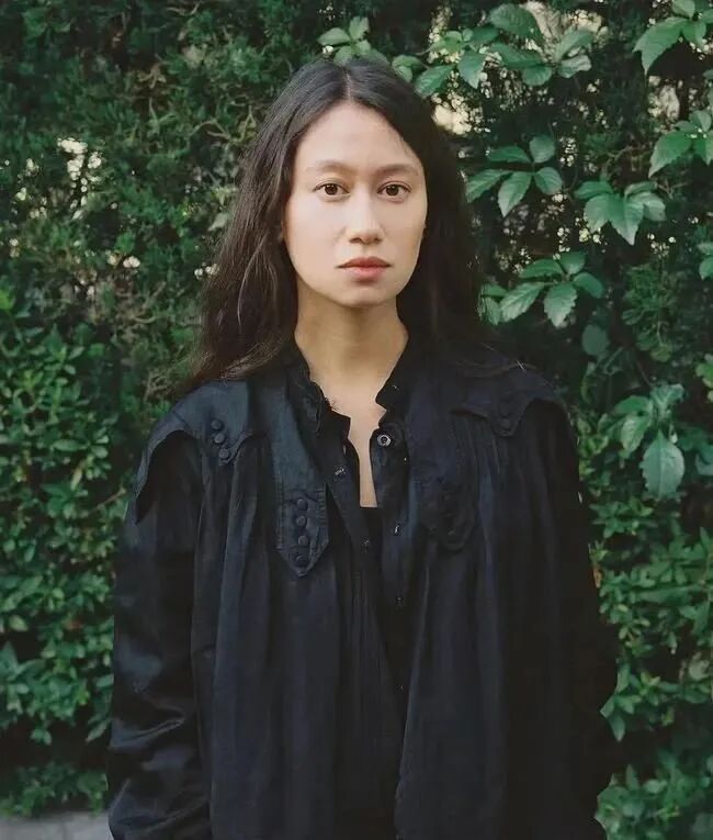 sarahlinhtran神仙眷侣身后的氛围感美人