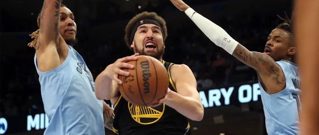 20分钟不够打！克莱憋坏了，库里不再高效，科尔已着手季后赛