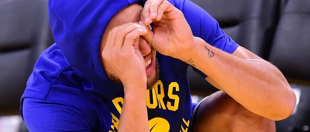 9000人现场观看！勇士公开训练课，一人被裁，库里三分命中率倒数第一