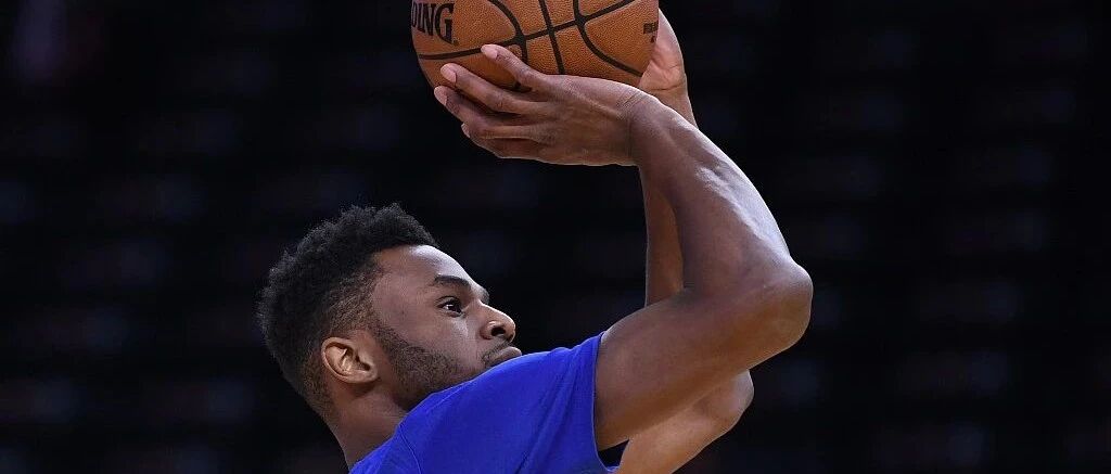 维金斯落枕了？