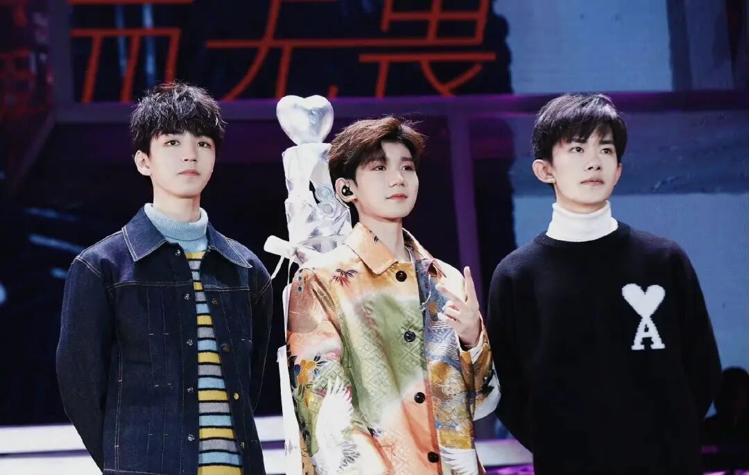 TFBOYS私下合体，特意为王俊凯庆生? u2013 Hi有料！