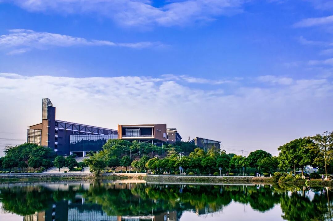 �㶫�Ṥְҵ����ѧԺ2019�ۺ�����ȫ����5��