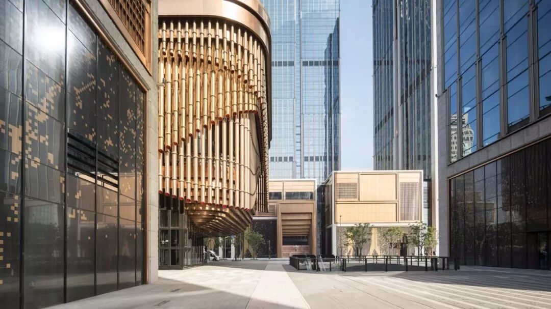 首映连自成年度力作复星集团bfc外滩金融中心空中健身会所