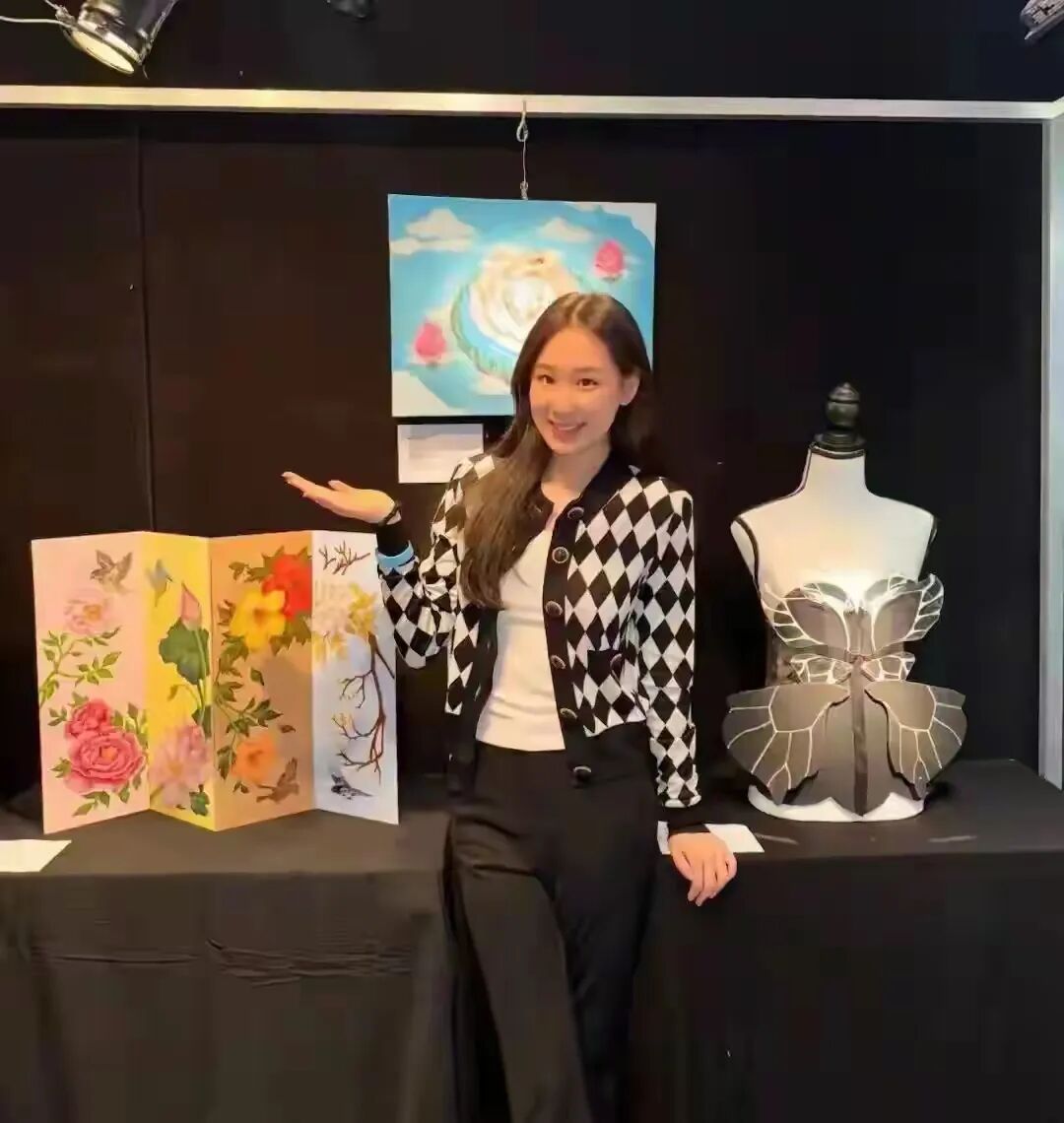 赵文卓祝贺女儿高中毕业获最高奖