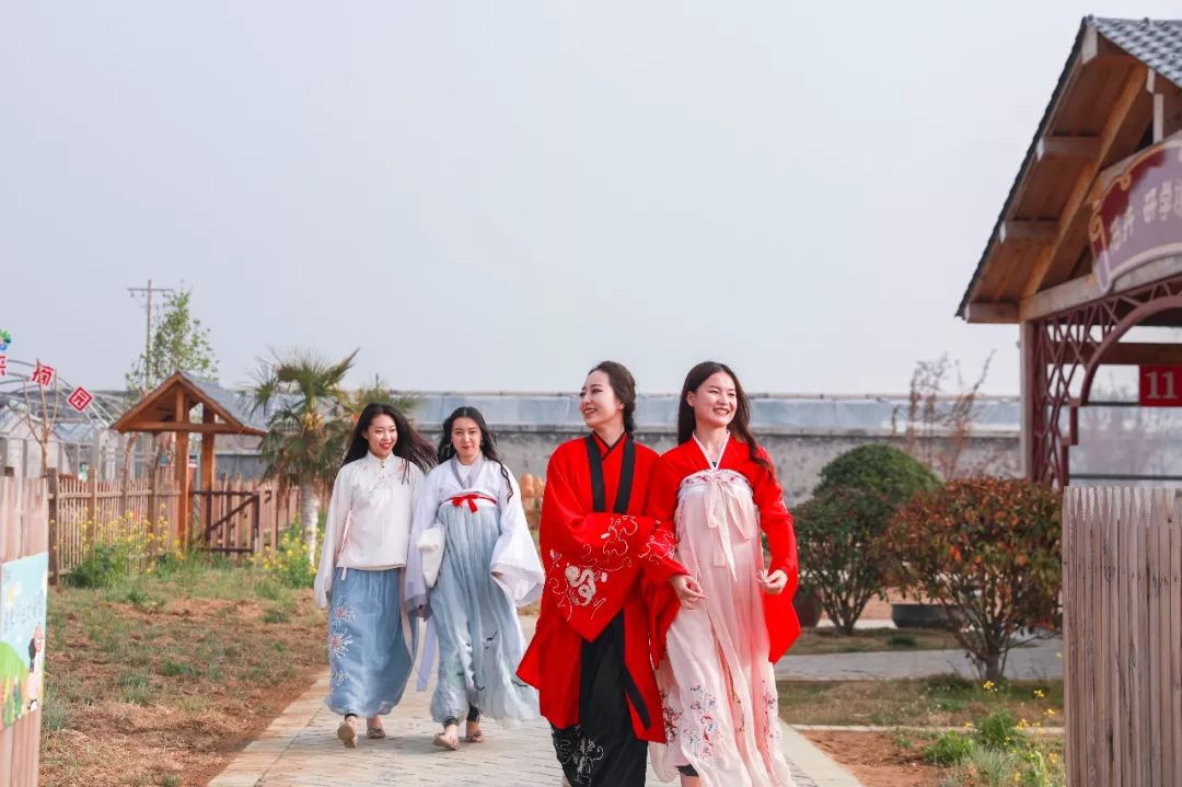 六月赴一场花海的约会,吃喝玩乐尽在台儿庄祥和庄园 六月赴一场花海的约会,吃喝玩乐尽在台儿庄祥和庄园