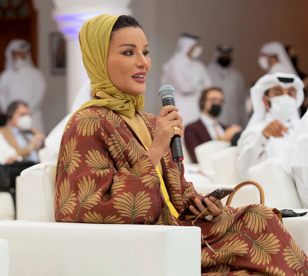 众所周知,卡塔尔是一个女性地位非常低的国家,在那里,女性是不能抛头