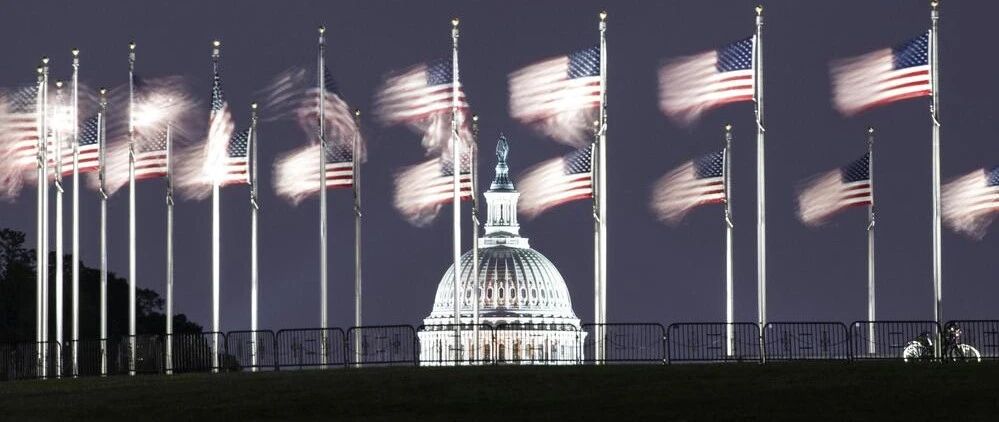 参考快评 | 妄想颠覆中国，美国政客还是死了这条心吧！