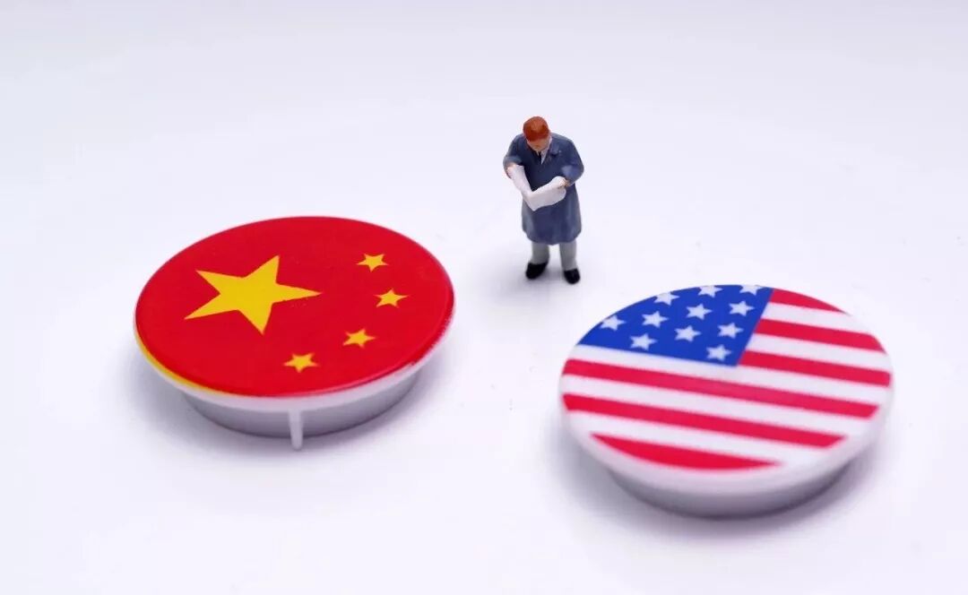 时殷弘朱锋对话:中美关系降到低点,我们怎样应对?