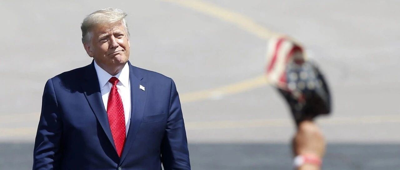 特朗普：我把票投给了一个叫特朗普的人