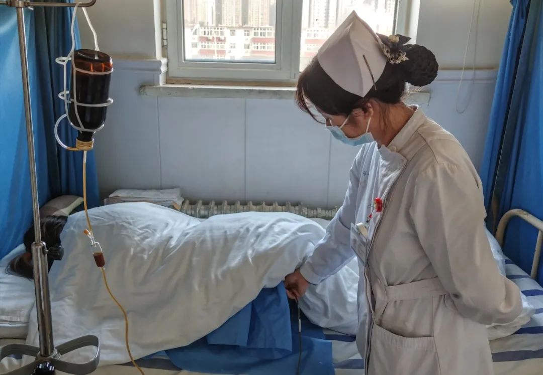 中医特色技术—中药直肠滴入疗法-友友