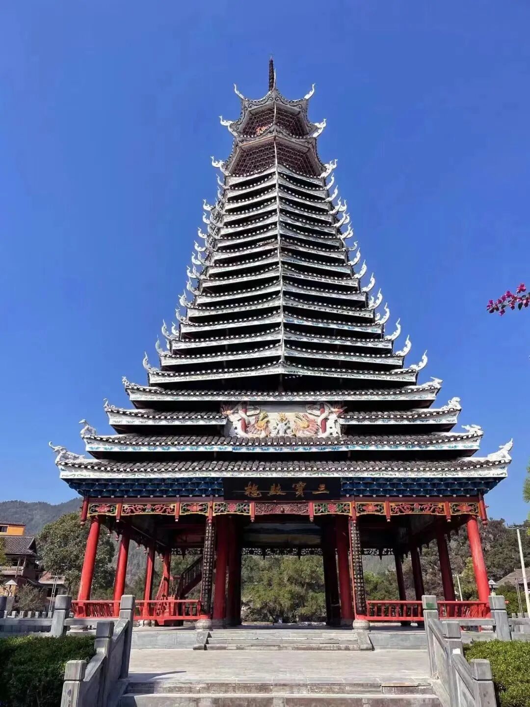 榕江县人民政府网 - 探寻榕江!在村寨山水间看见多彩民族风情