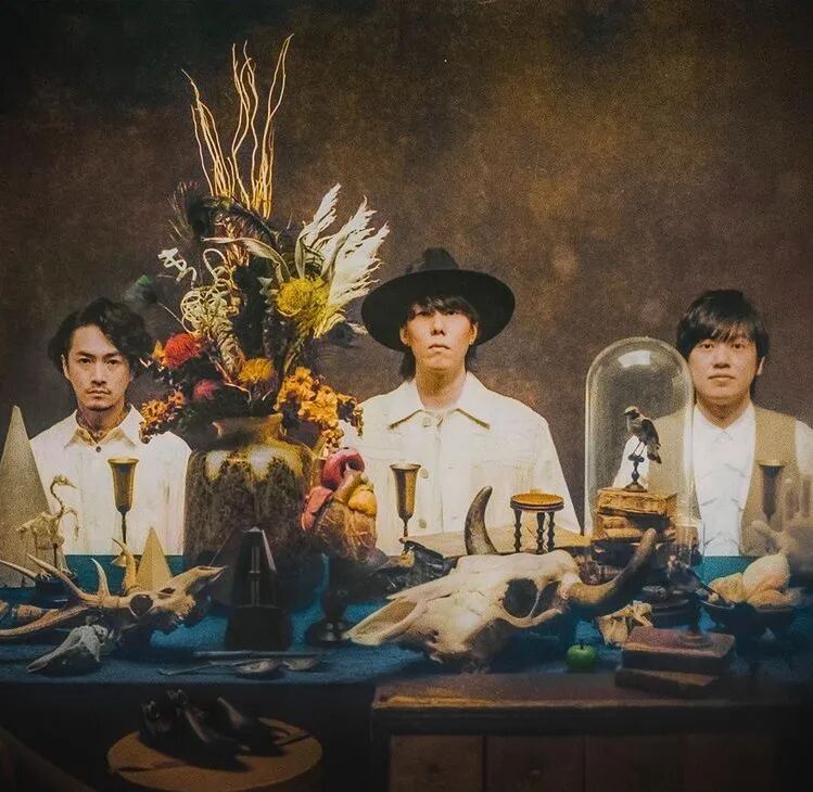 人气乐队成员被爆出轨 抛妻弃子住小三家还替小三说话 真实新闻时事动态 钧天