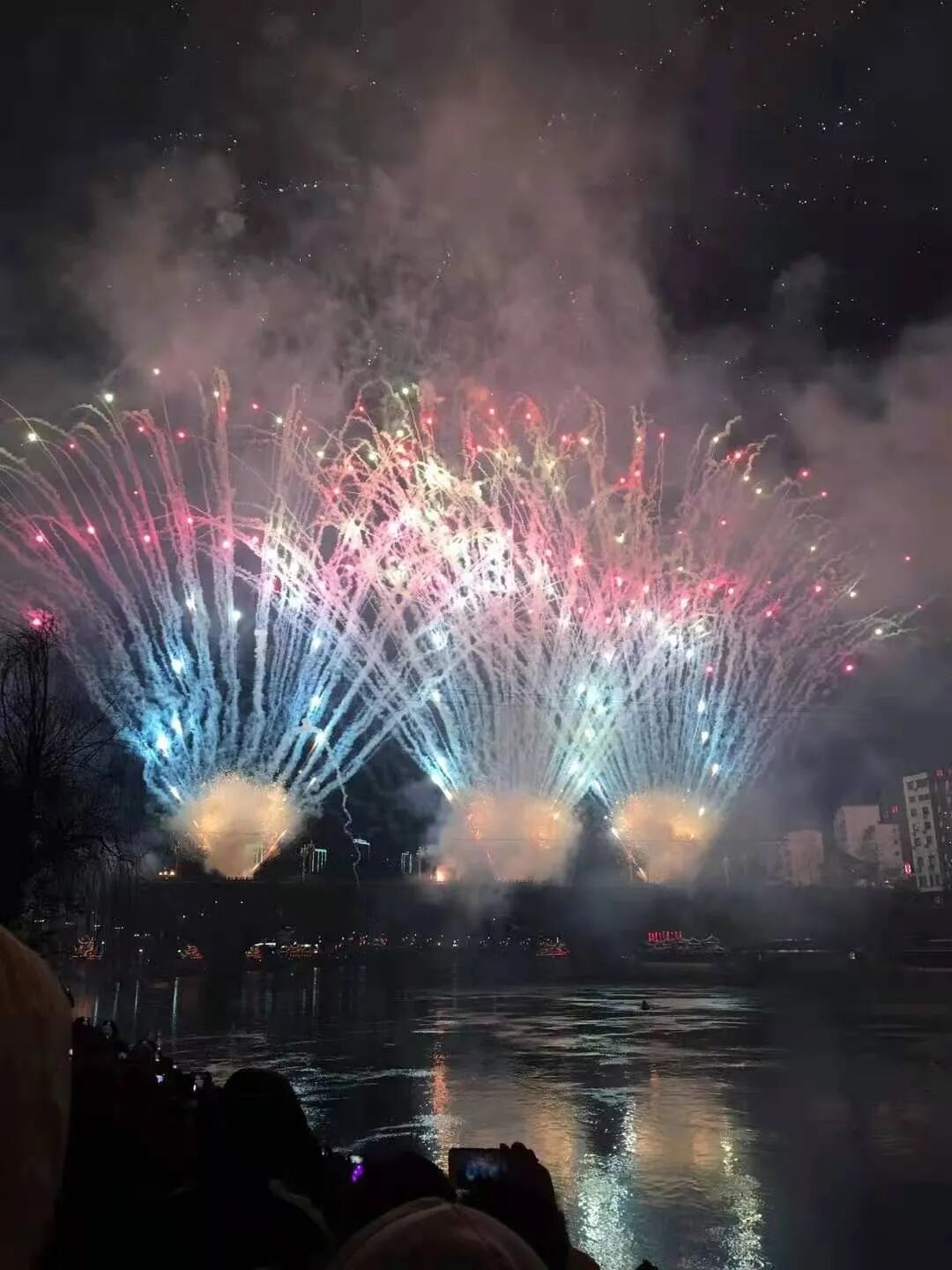 Ԫ���ڿ񻶣�ǭ���Ͼ�������������֣�