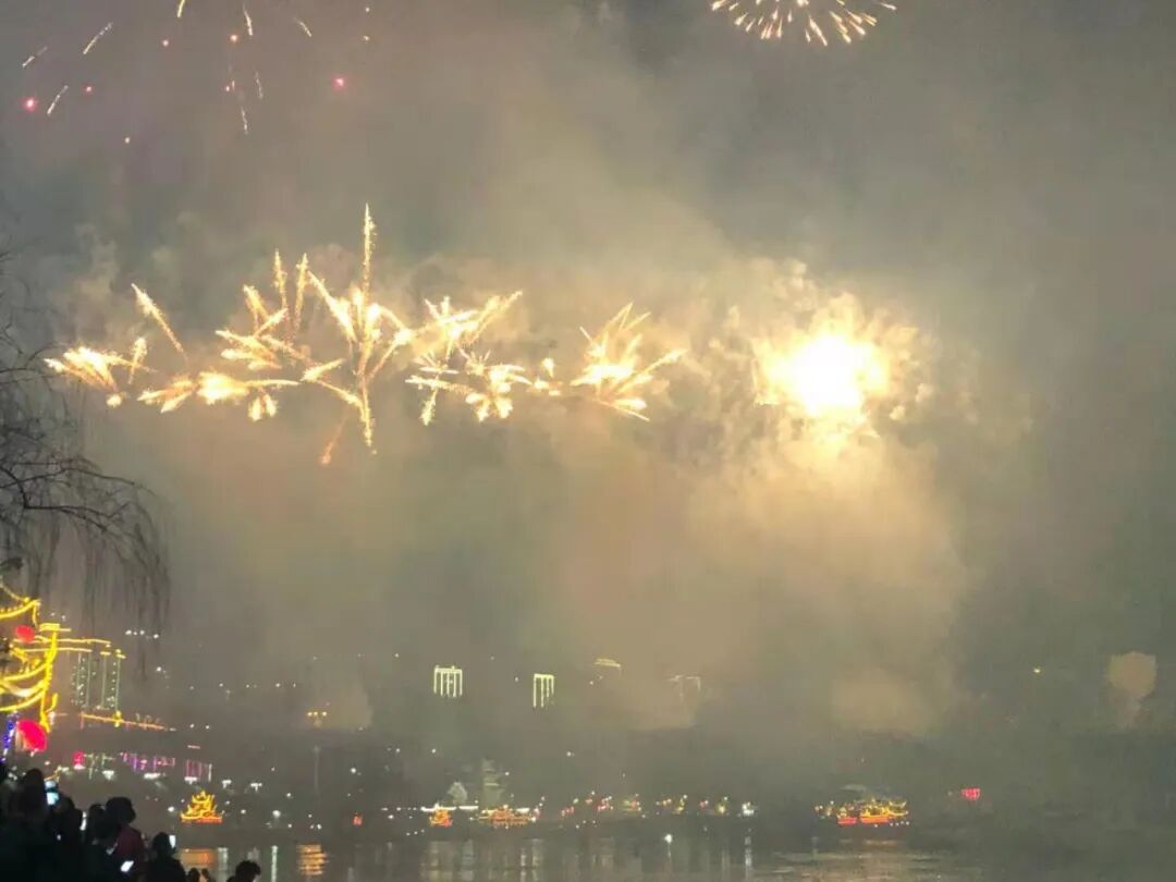 Ԫ���ڿ񻶣�ǭ���Ͼ�������������֣�