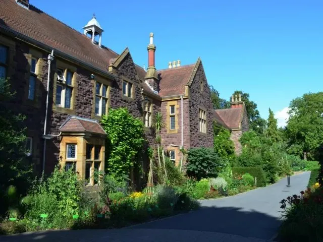 【南京高中国际部】QS排名中英国最好的18所大学,除了牛津剑桥还有它们! 【南京高中国际部】QS排名中英国最好的18所大学,除了牛津剑桥还有它们!