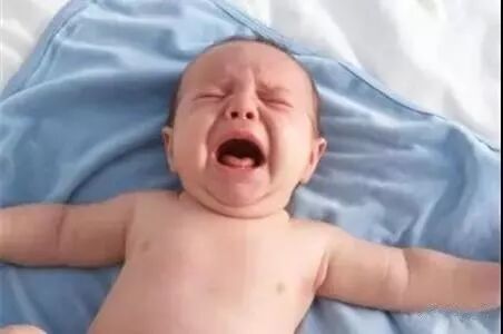 宝宝呛奶急救大全，家庭必备！