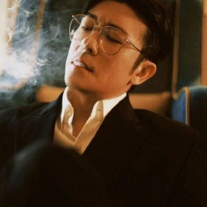 林雨申:亲妈是导演,干妈是导演,20年都捧不红他,却在娶妻改名后火了