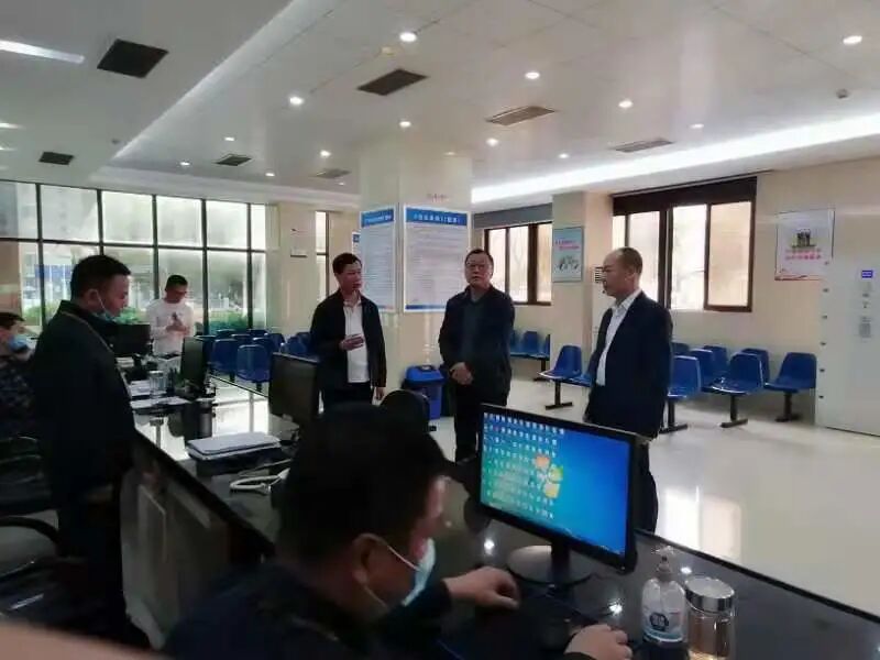 潮阳区委书记蔡永明同志看望慰问信访干部并约访信访人