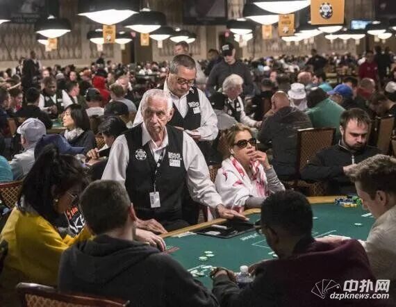 【GG扑克】四人桌现场扑克，到底能不能行得通？