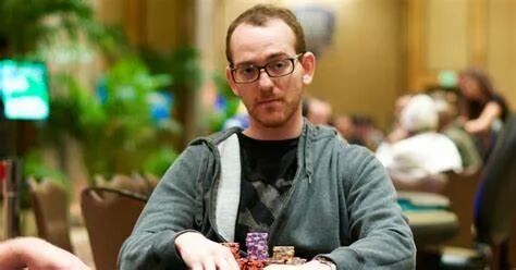 13岁出道19岁打比赛赢220万刀是种怎样的经历？