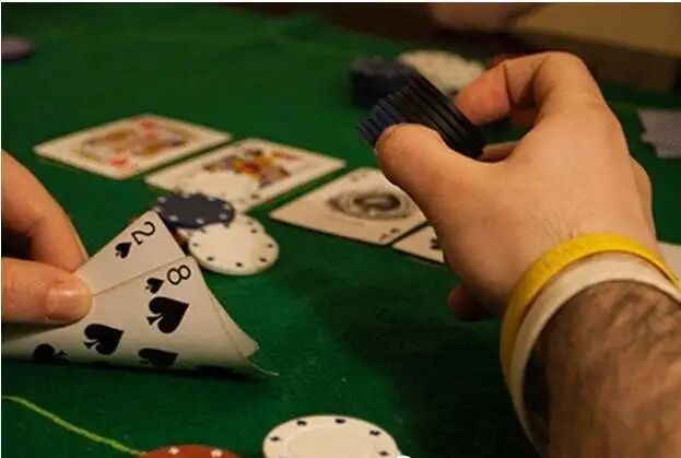 一个人要怎样做才能保证输钱？