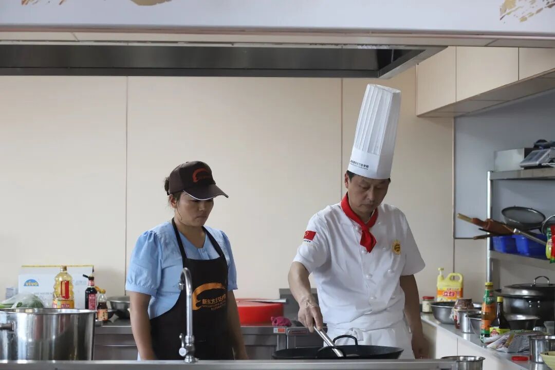 前年投资热门创业开店项目_襄阳最热门小吃创业项目_2015投资热门创业开店项目