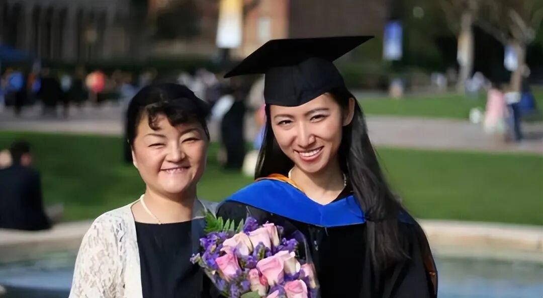 中国最强闺蜜颜宁和李一诺，活出了女性最羡慕的模样